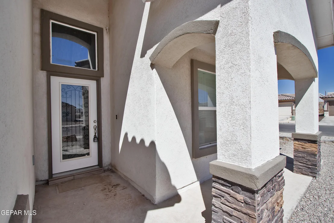 Photo of 285 PENBRIDGE Place