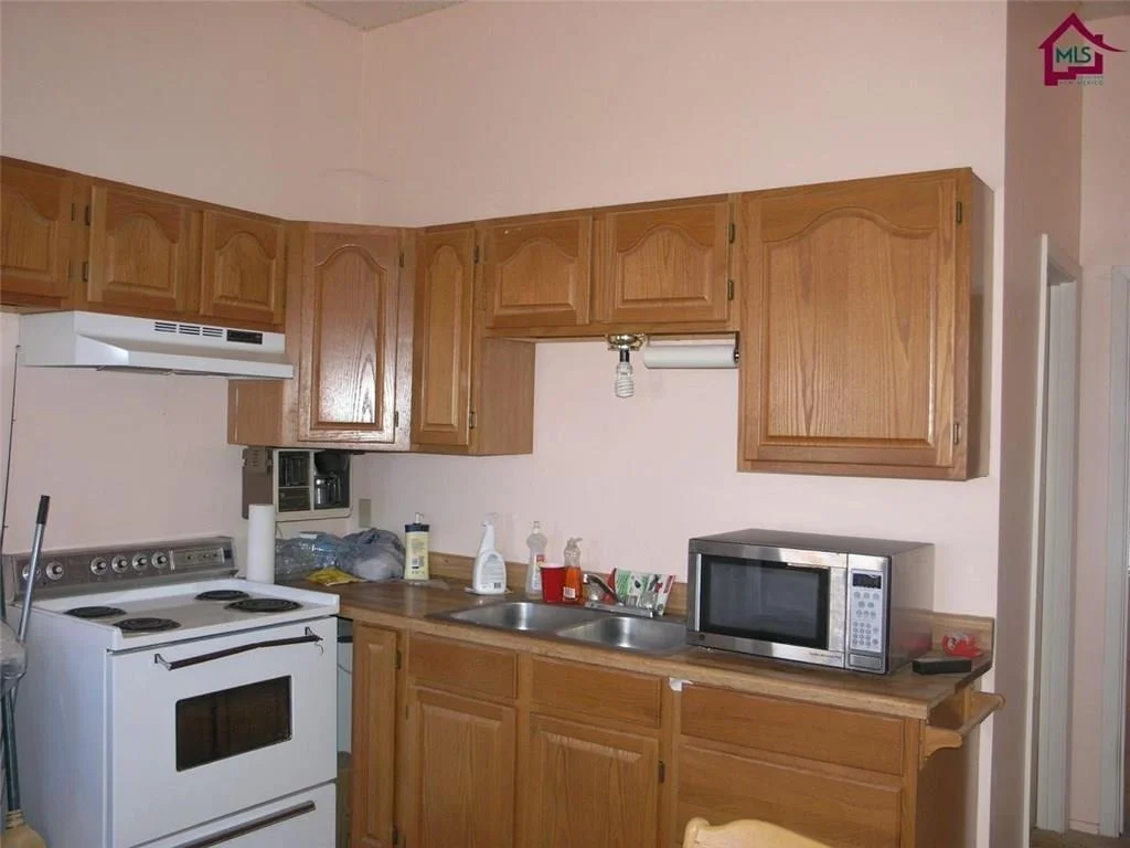 Photo of 736 Upham Road