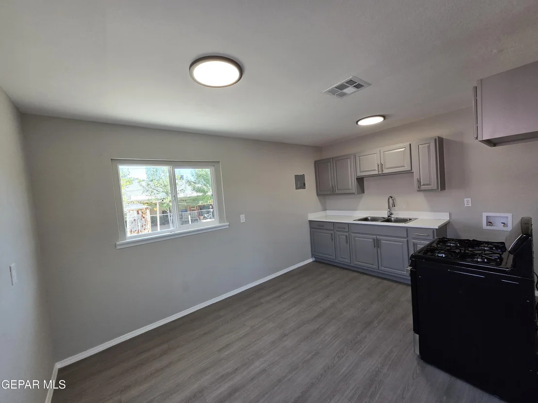Photo of 208 ARBOR Place