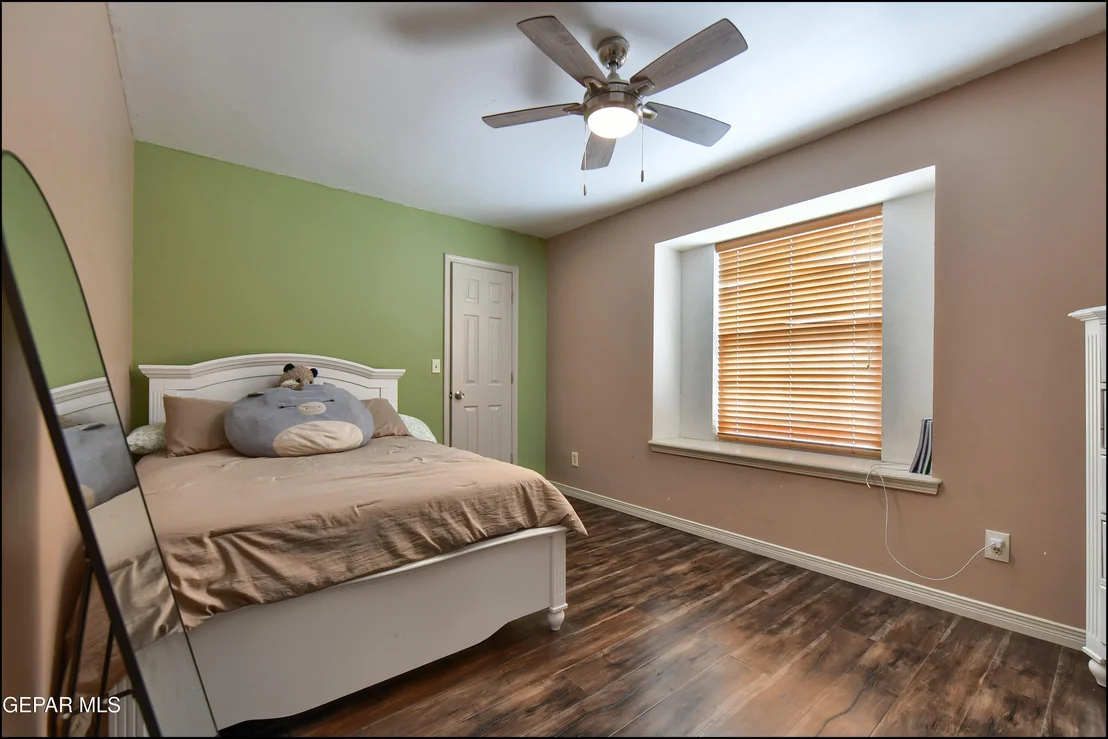 Photo of 7653 DIANJOU Drive