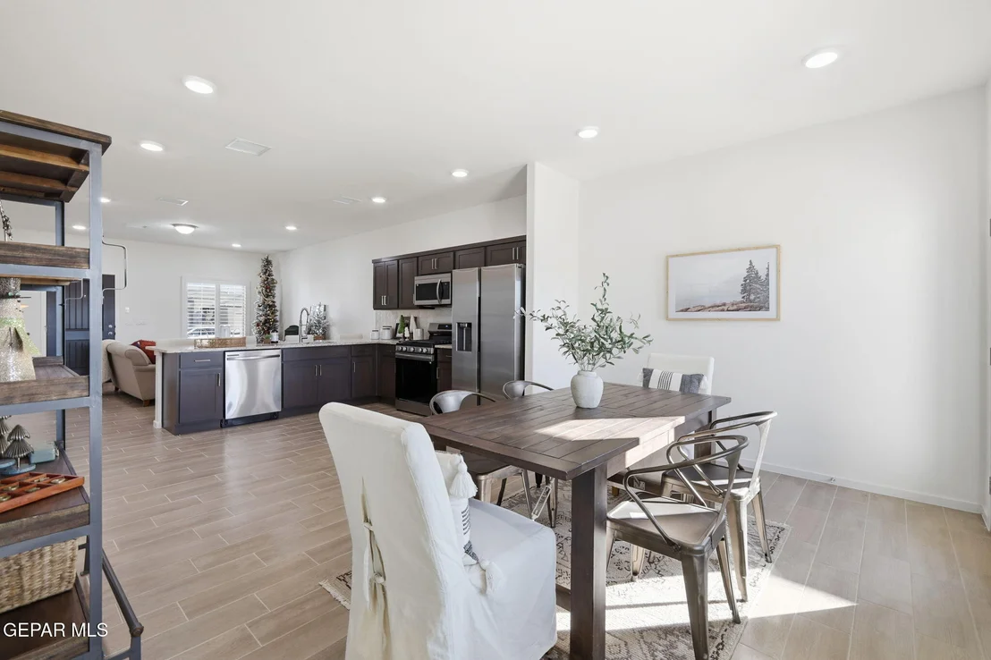 Photo of 13825 Summer Wave Avenue