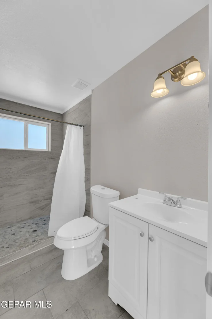 Photo of 6001 FANDANGO Place