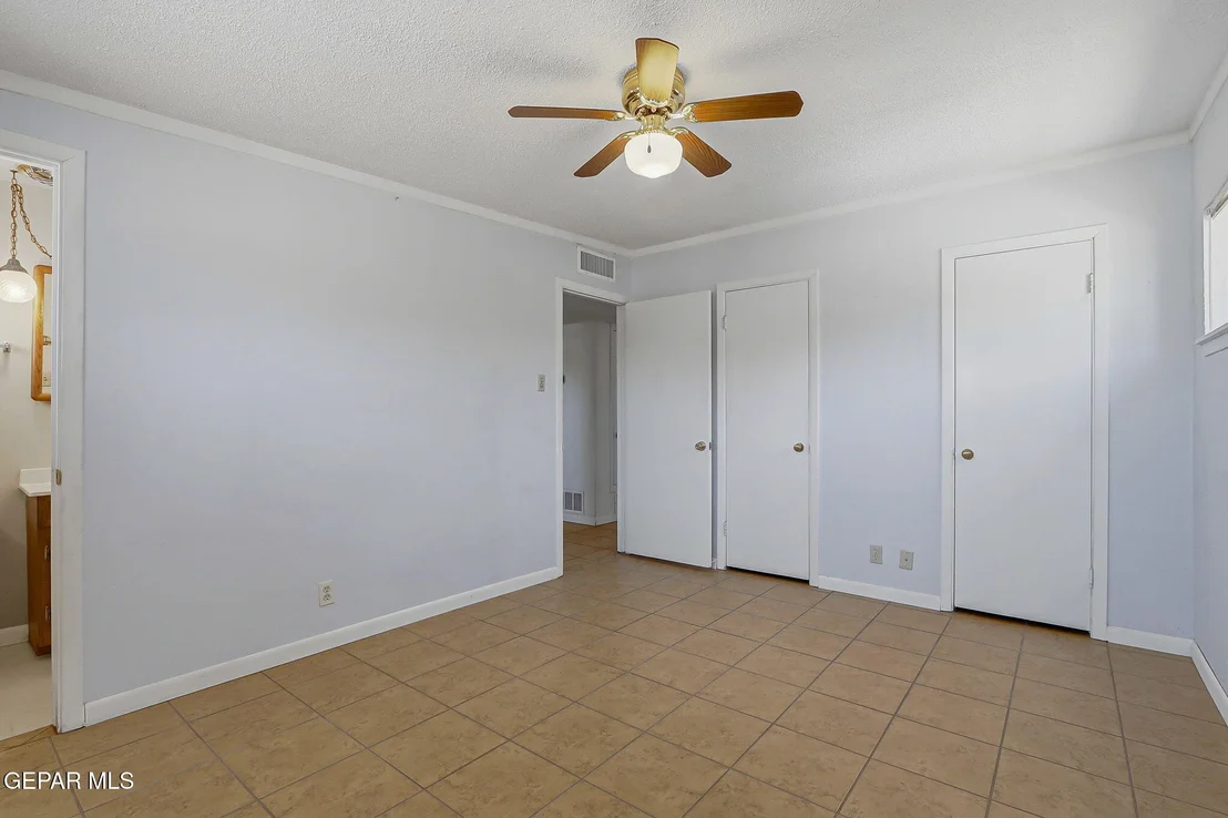 Photo of 10161 BERMUDA Avenue