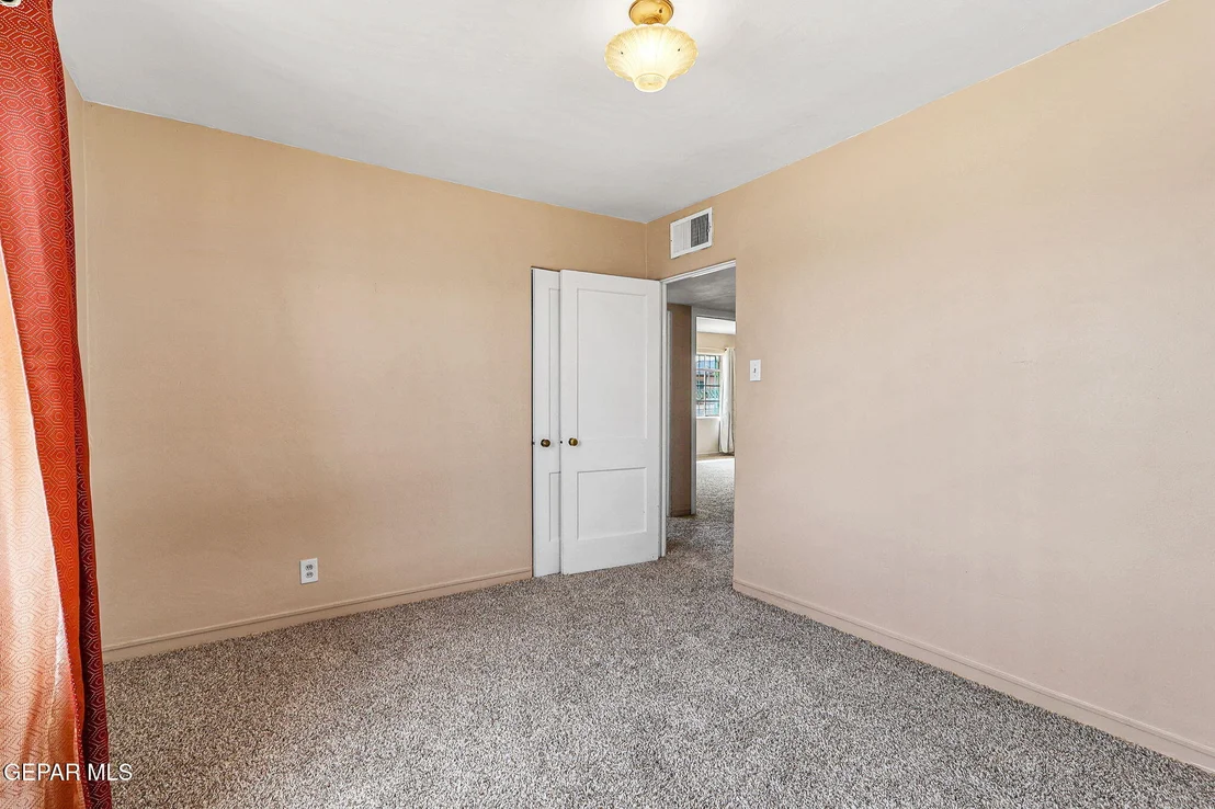 Photo of 4231 LEAVELL Avenue