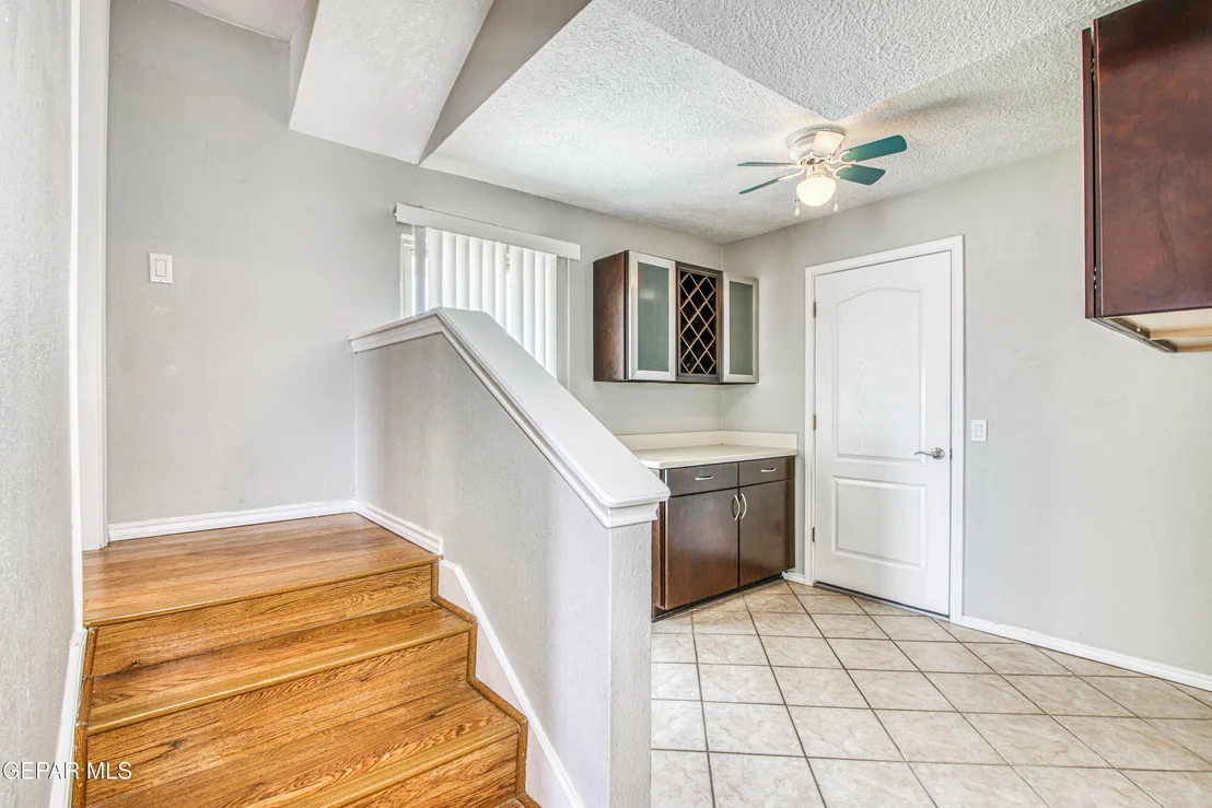 Photo of 2915 STONE EDGE Road