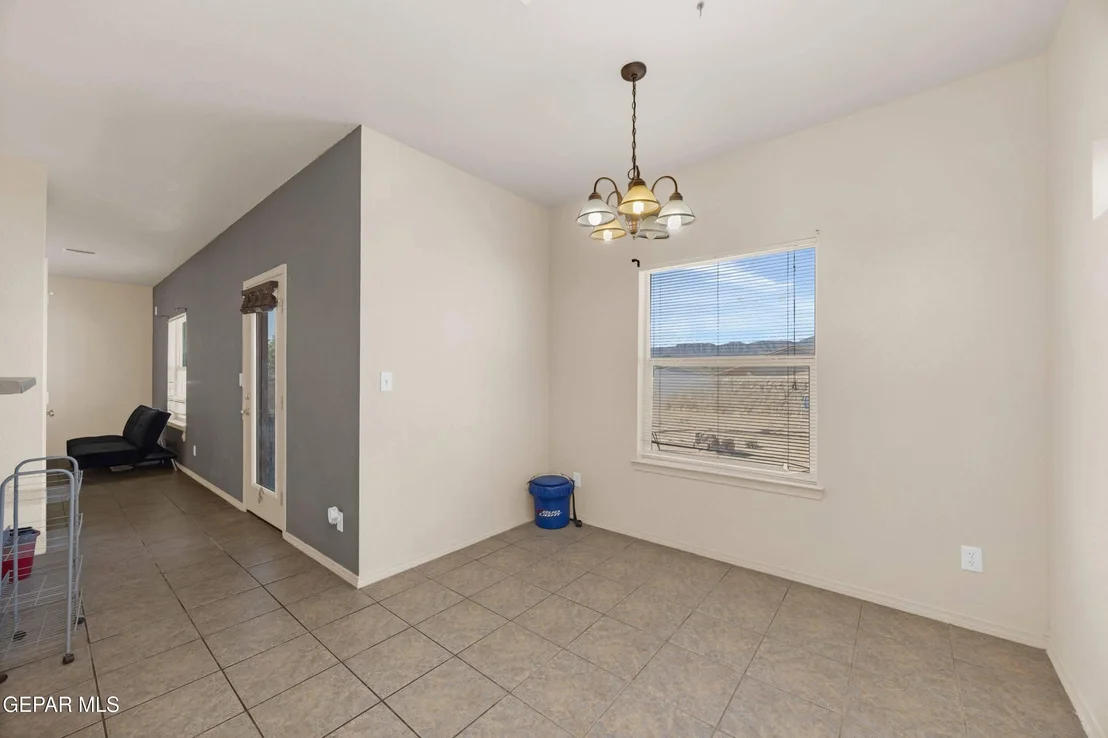 Photo of 10501 Silvercloud Drive
