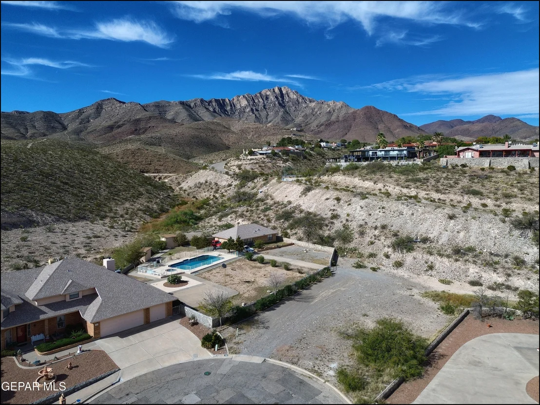 Photo of 7516 BIG BEND Drive
