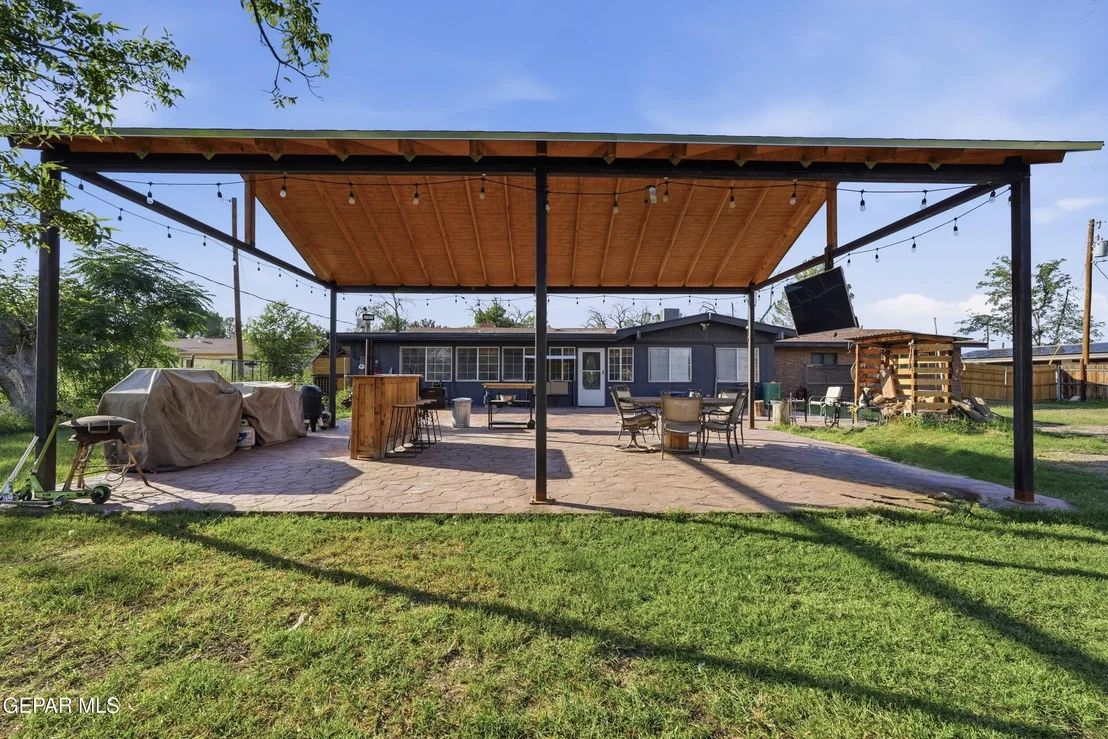 Photo of 216 SMITH Road