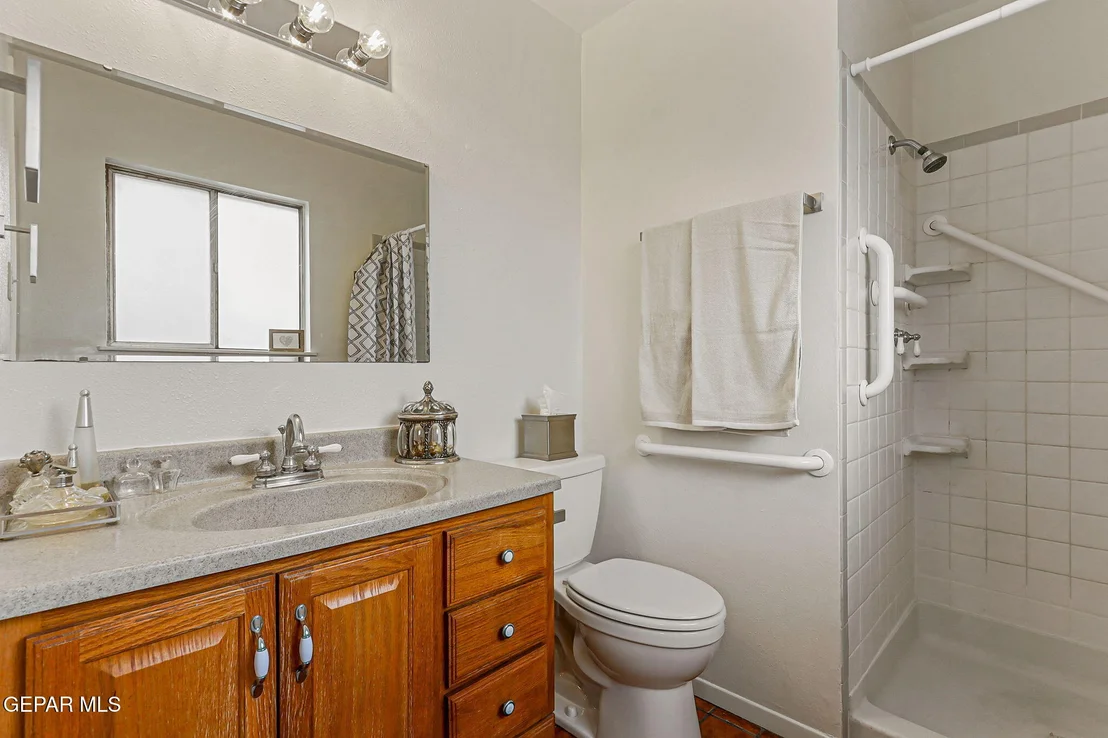Photo of 540 MARTHMONT Way