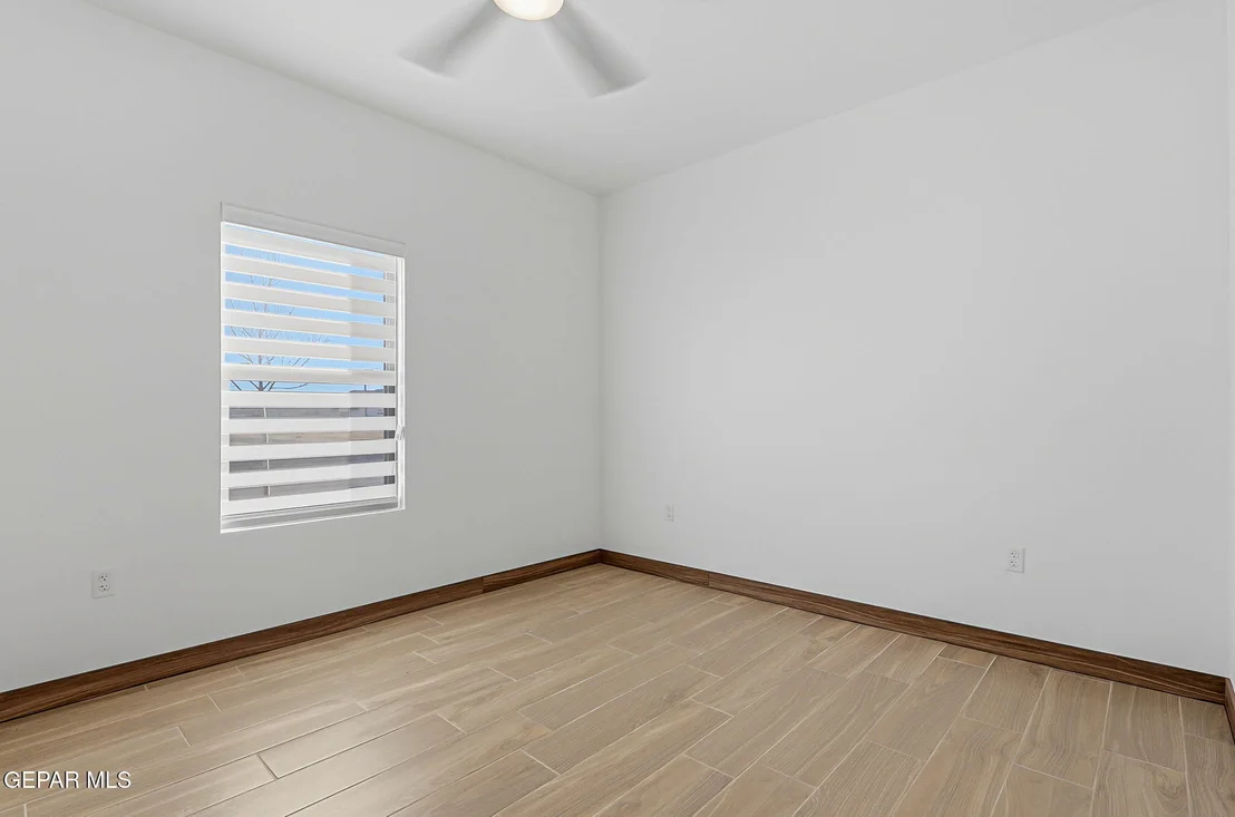 Photo of 953 Ada Lane