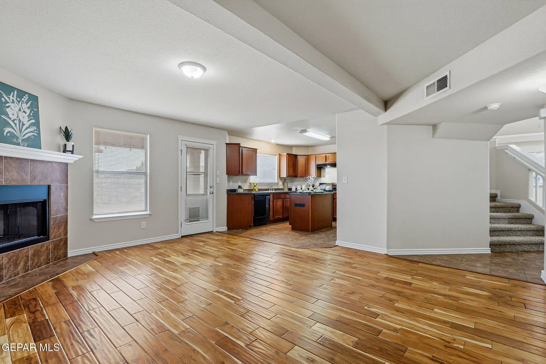 Photo of 7200 COPPER NAIL Lane