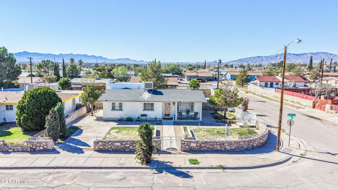 Photo of 1121 Belen Road