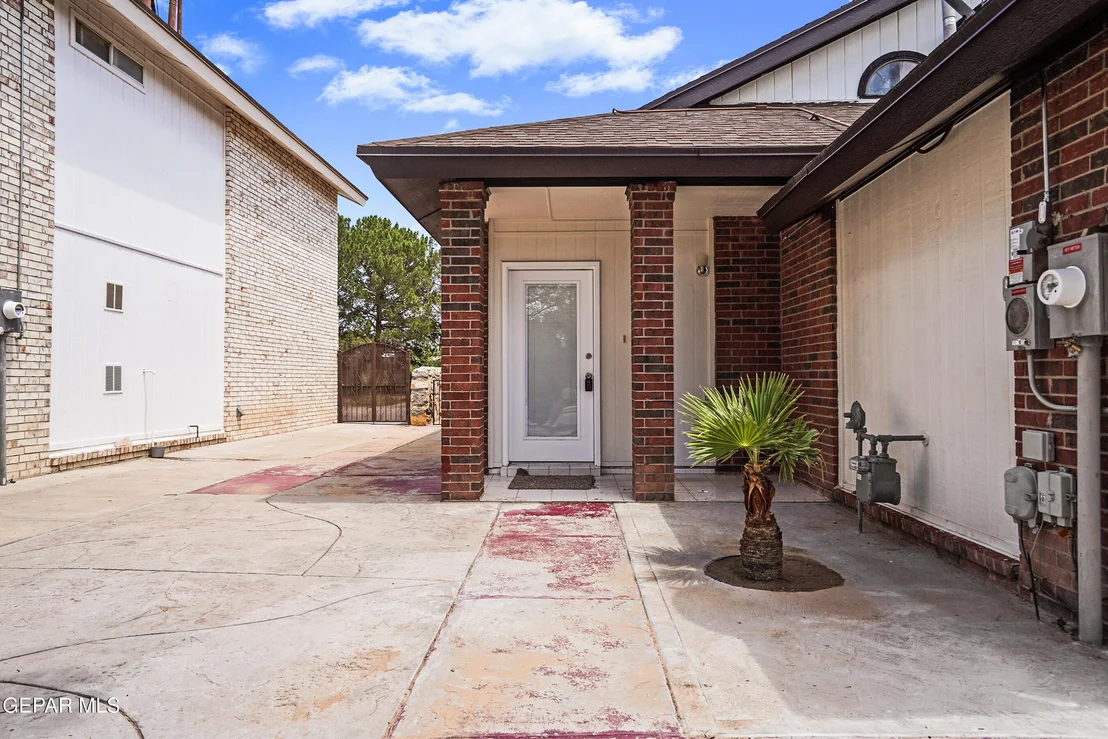Photo of 3210 ARRAMBIDE Street