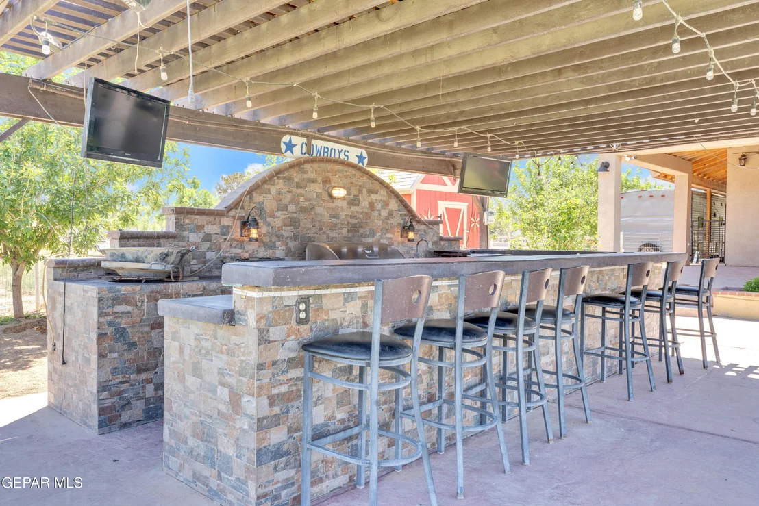 Photo of 7692 River View Drive