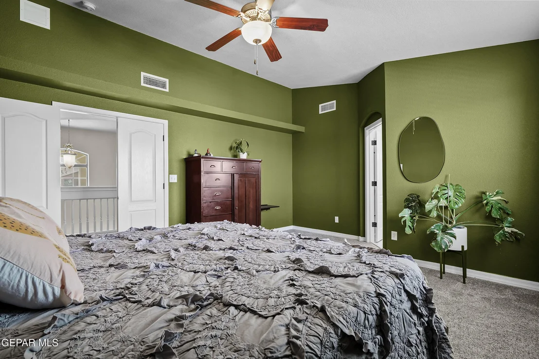 Photo of 14425 APPLE POINT Court