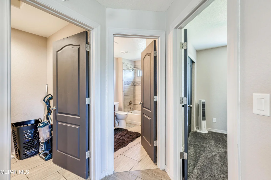 Photo of 6553 GEYSER Drive
