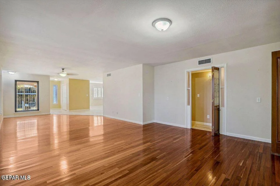 Photo of 4729 TROWBRIDGE Drive