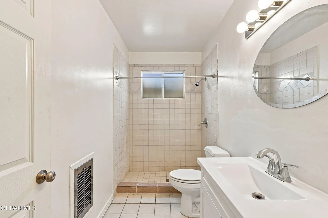 Photo of 3110 VAN BUREN Avenue
