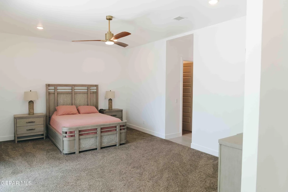 Photo of 653 BIR Circle