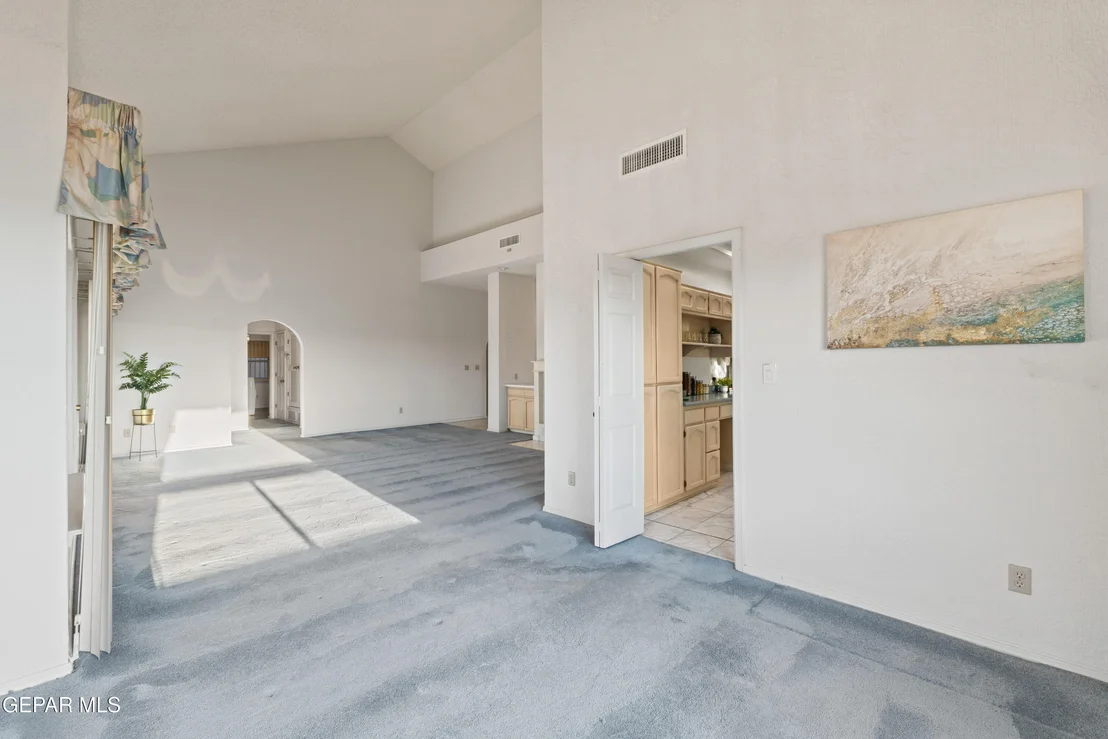 Photo of 401 Sharondale Drive