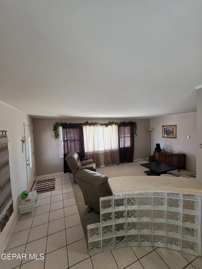 Photo of 1400 IDLEWILDE Drive