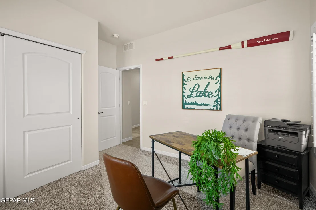 Photo of 3825 Object Place