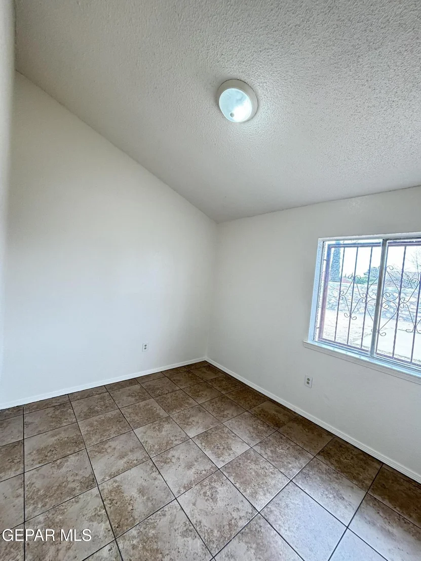 Photo of 9321 CHANTILLY Drive