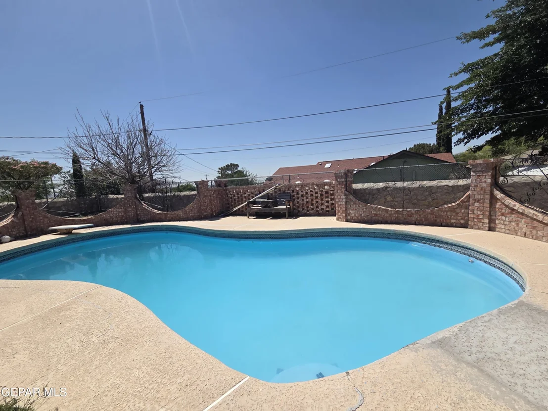Photo of 6740 MORNINGSIDE Circle