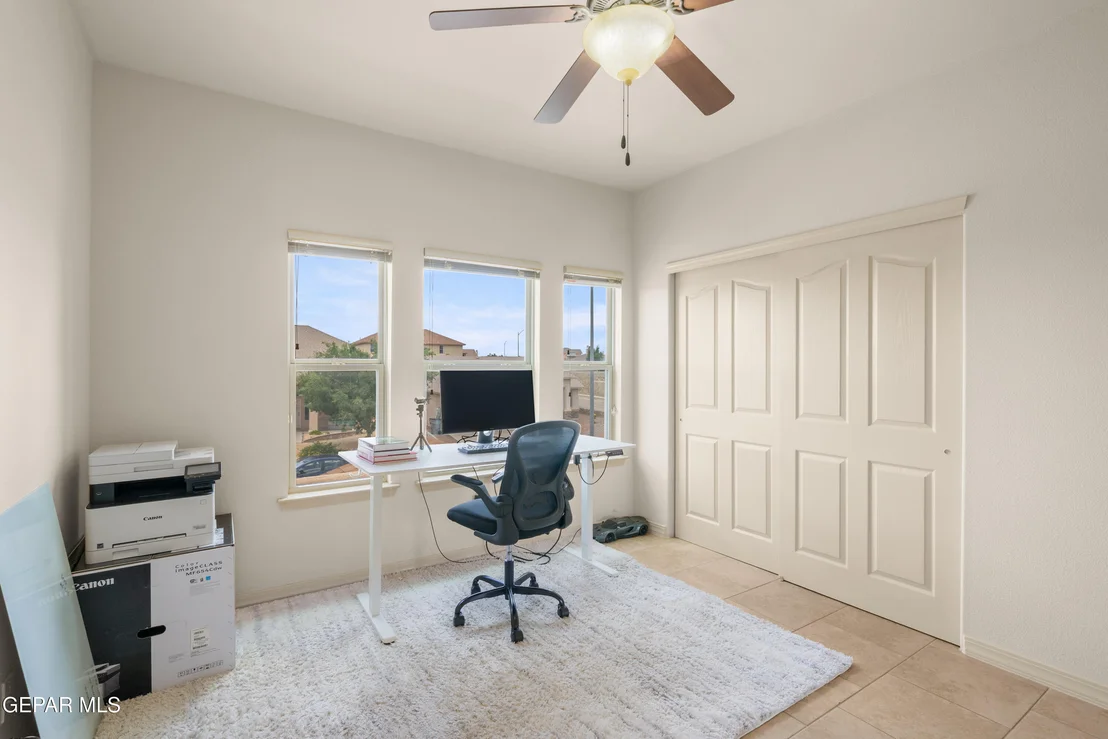 Photo of 7250 LONGSPUR Drive