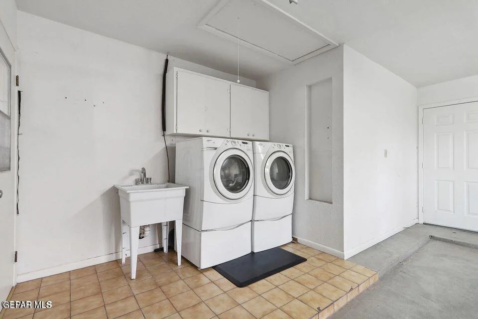 Photo of 4729 TROWBRIDGE Drive