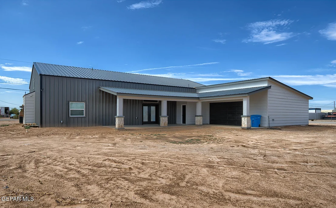 Photo of 15601 NEWKIRK Road
