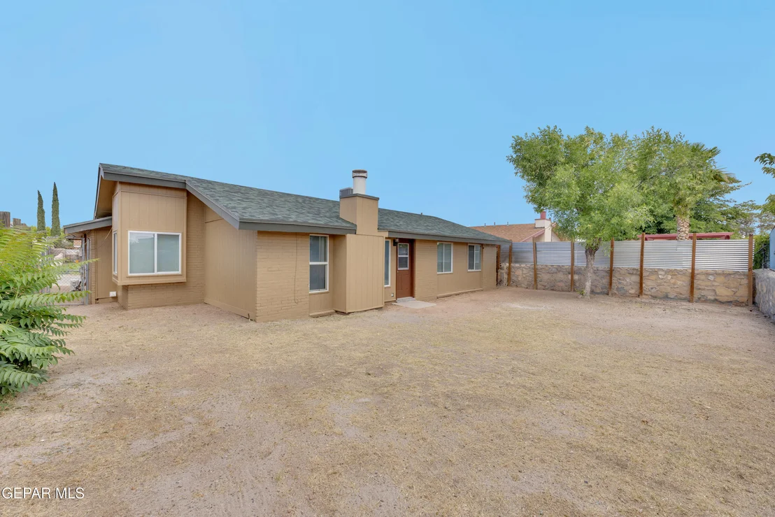 Photo of 9961 DESERT WILLOW Way