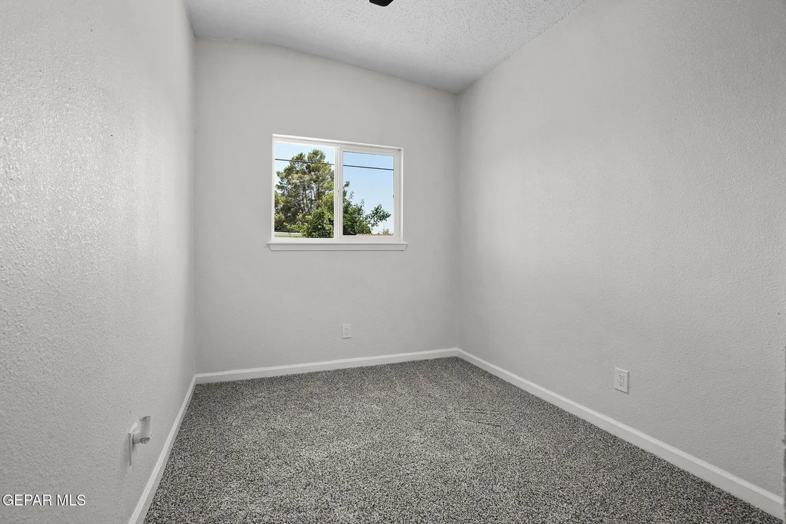 Photo of 6034 NAPLES Street