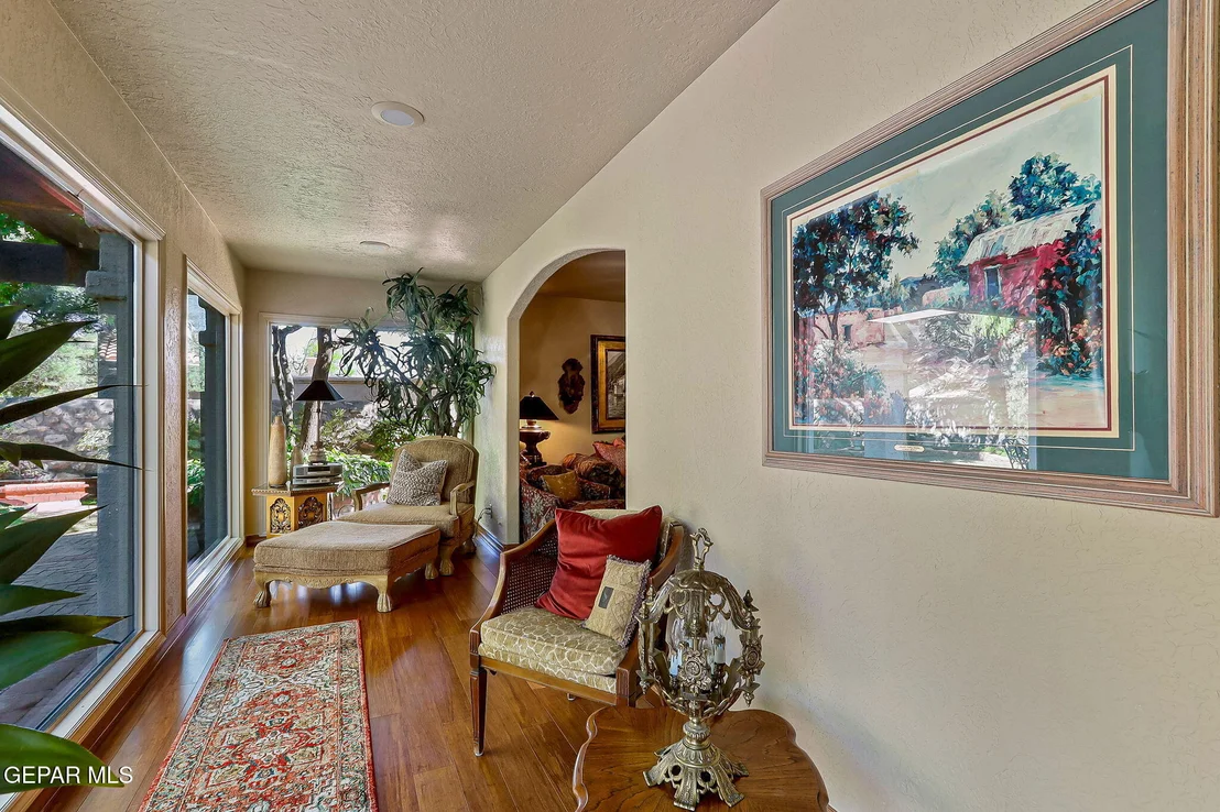 Photo of 628 SPRING CREST Drive