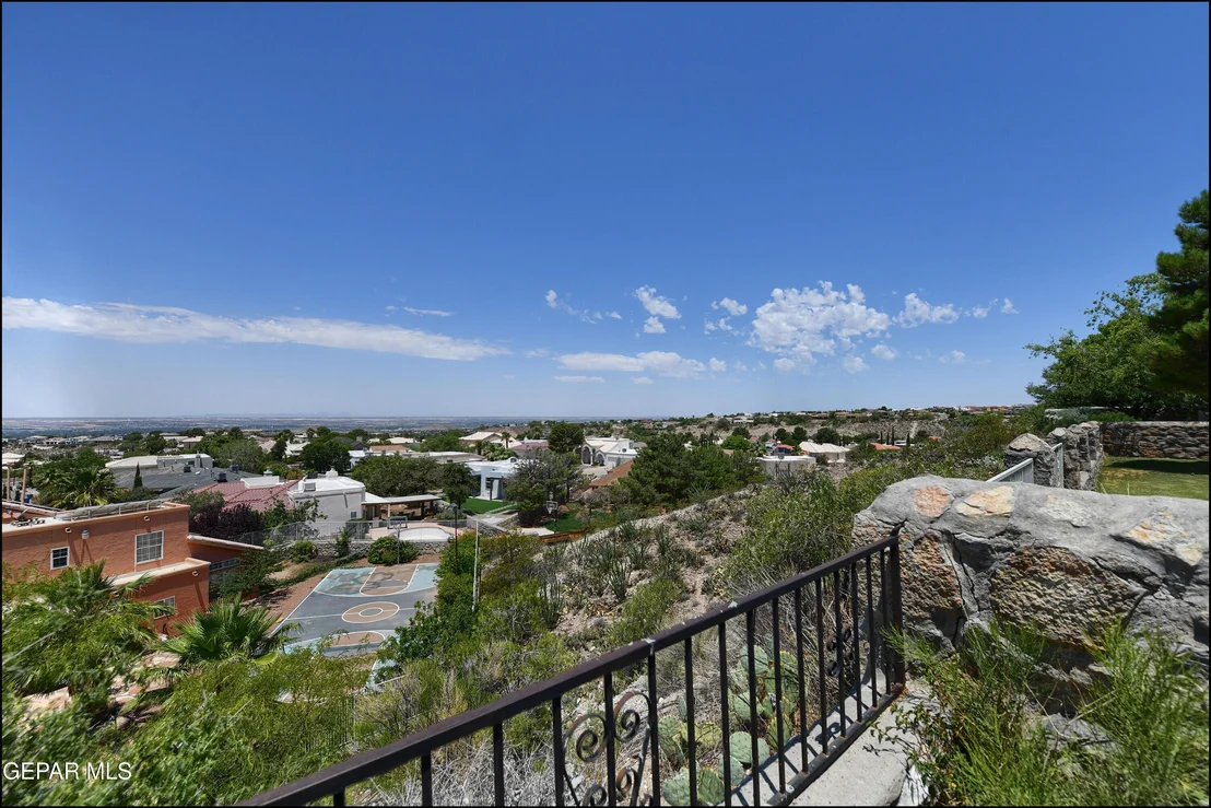 Photo of 829 DULCE TIERRA Drive
