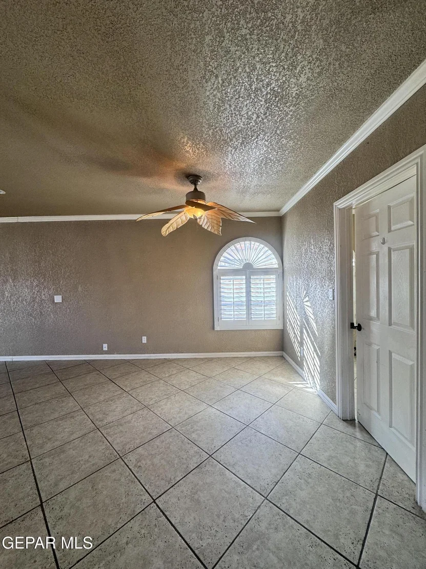 Photo of 7409 EDGEMERE Boulevard