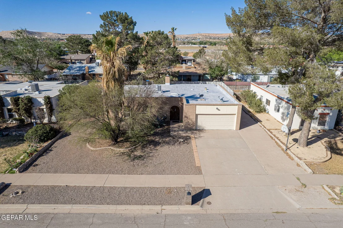 Photo of 4128 LA BRIGADA Lane