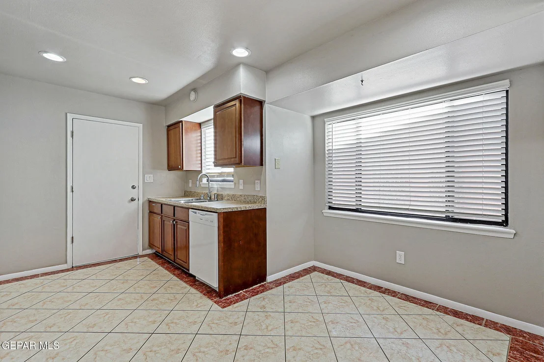 Photo of 5125 ROUND ROCK Drive