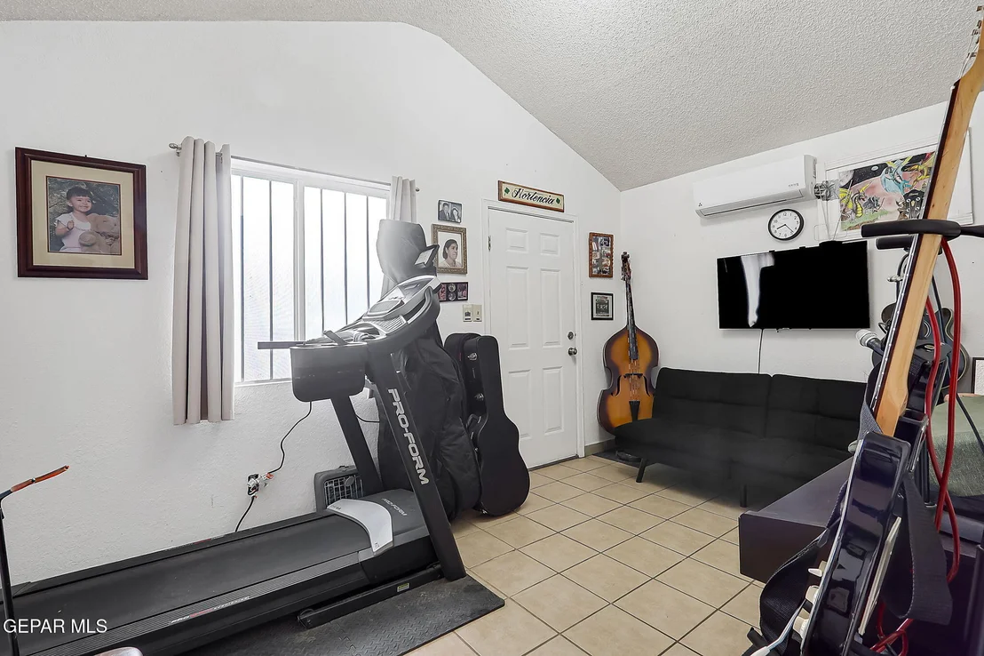 Photo of 8156 Sharp Road
