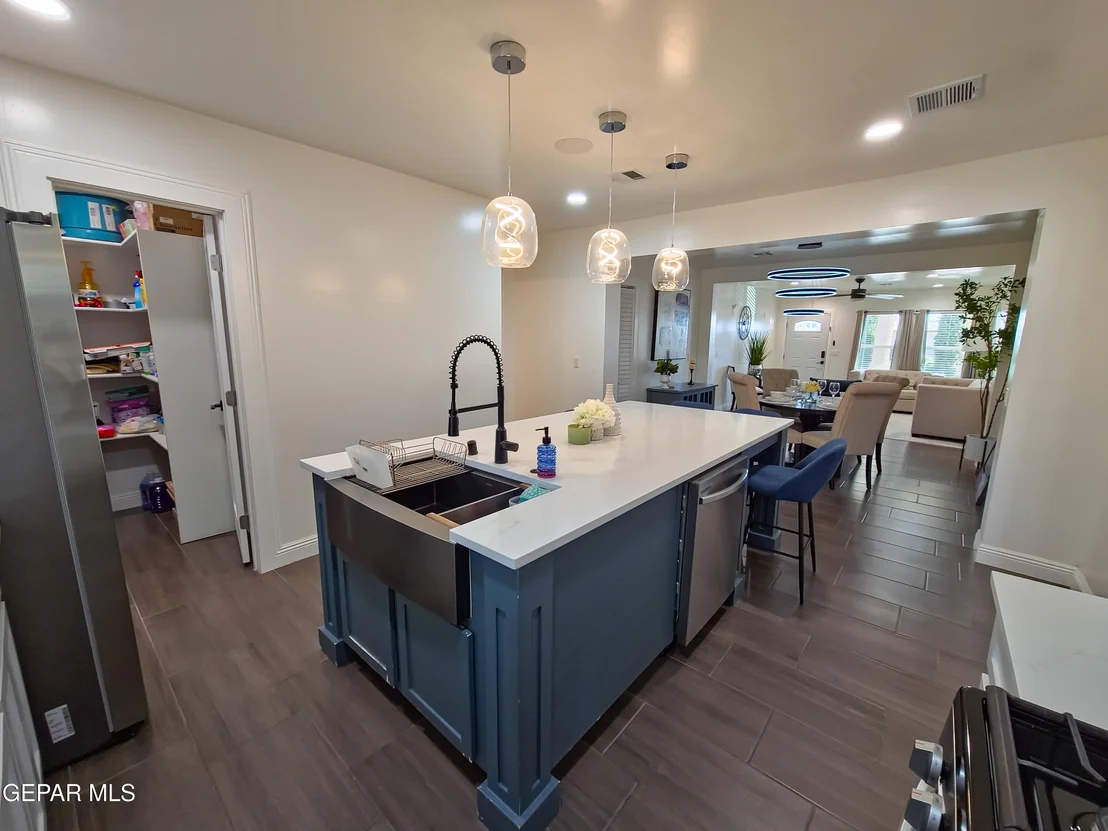 Photo of 7321 CUBA Drive