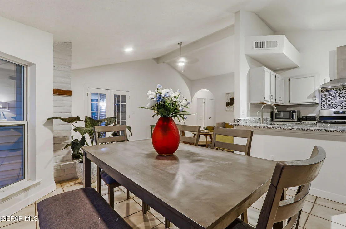 Photo of 680 ABINGTON Drive