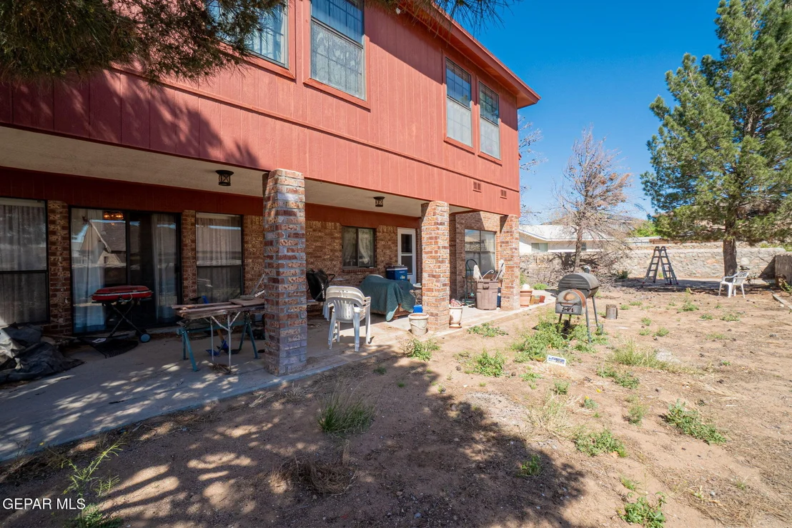 Photo of 4643 R L SHOEMAKER Drive