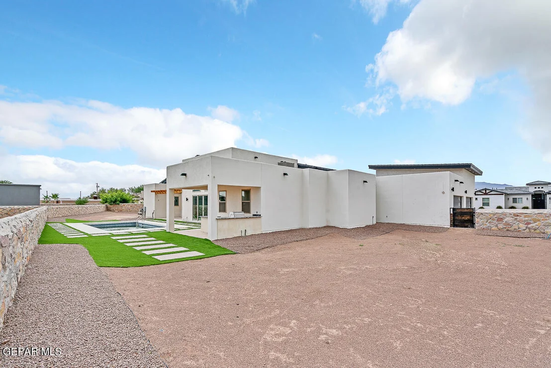 Photo of 6325 Camino Pinon Place