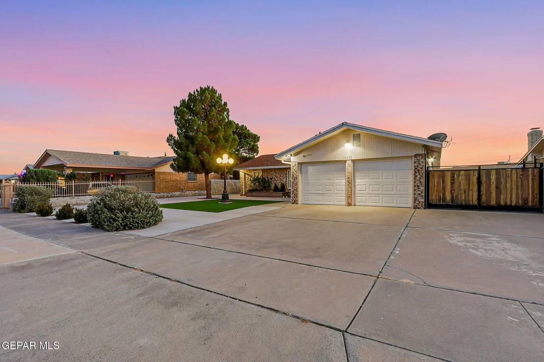 Photo of 10920 TOM WEISKOPF Drive