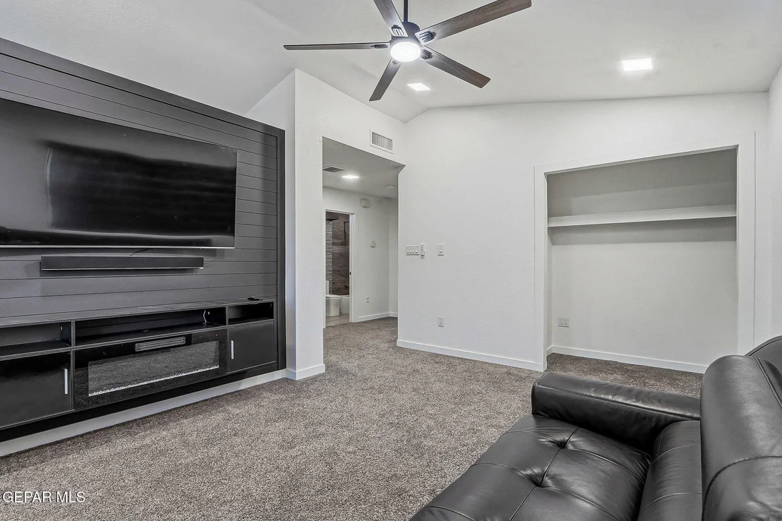 Photo of 2425 POET POINT Place