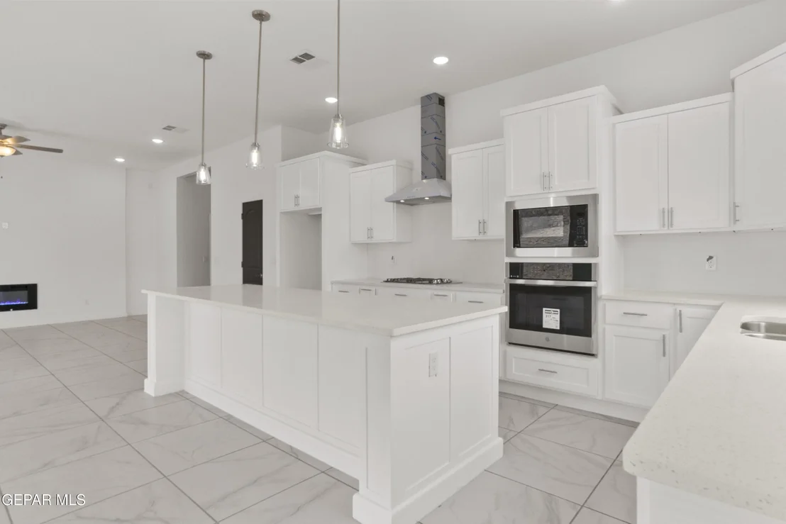 Photo of 2320 Enchanted Hawk