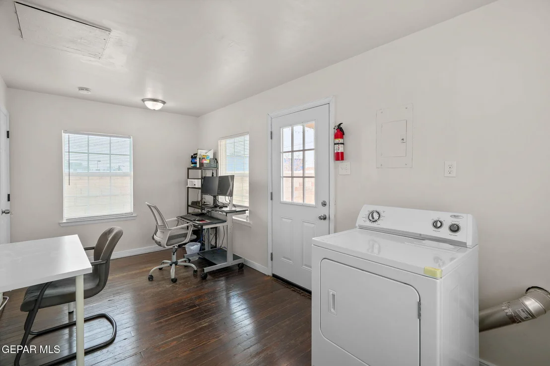 Photo of 3912 MCCONNELL Avenue