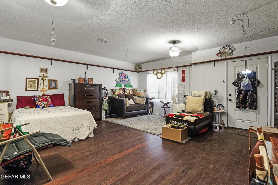 Photo of 492 COLDRIDGE VALLEY Place Place