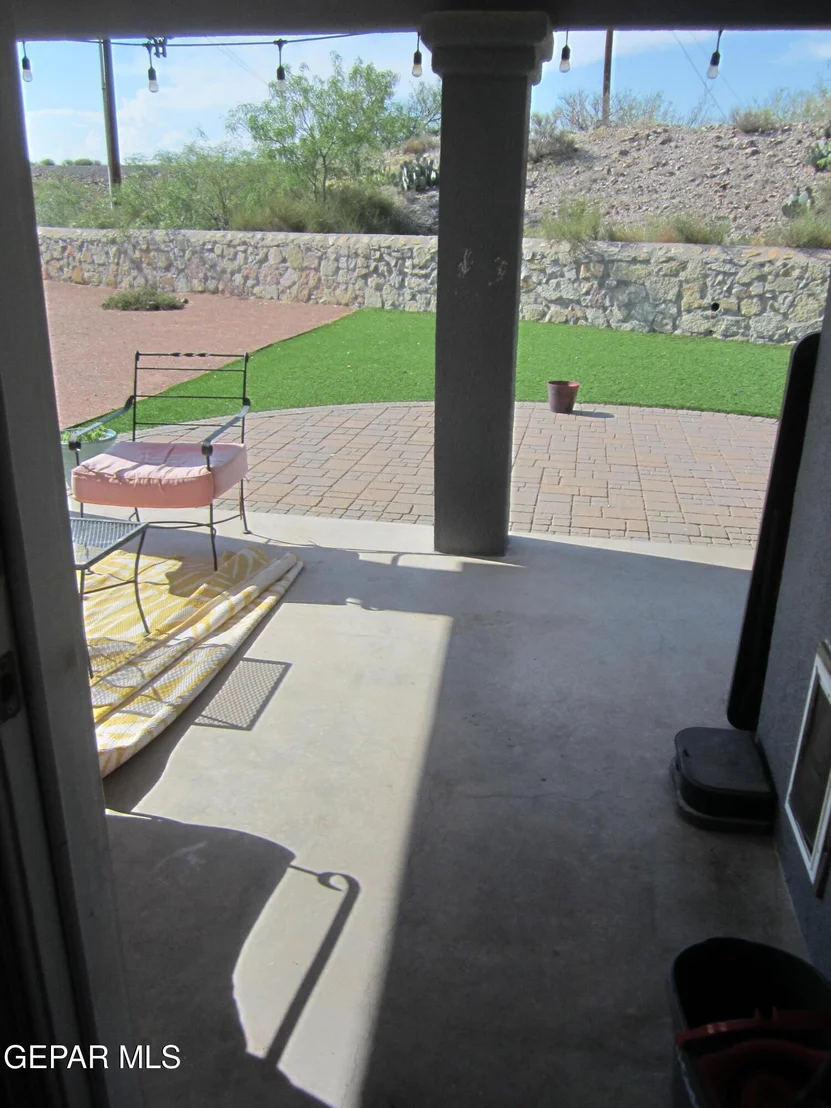 Photo of 7605 Dianjou Drive