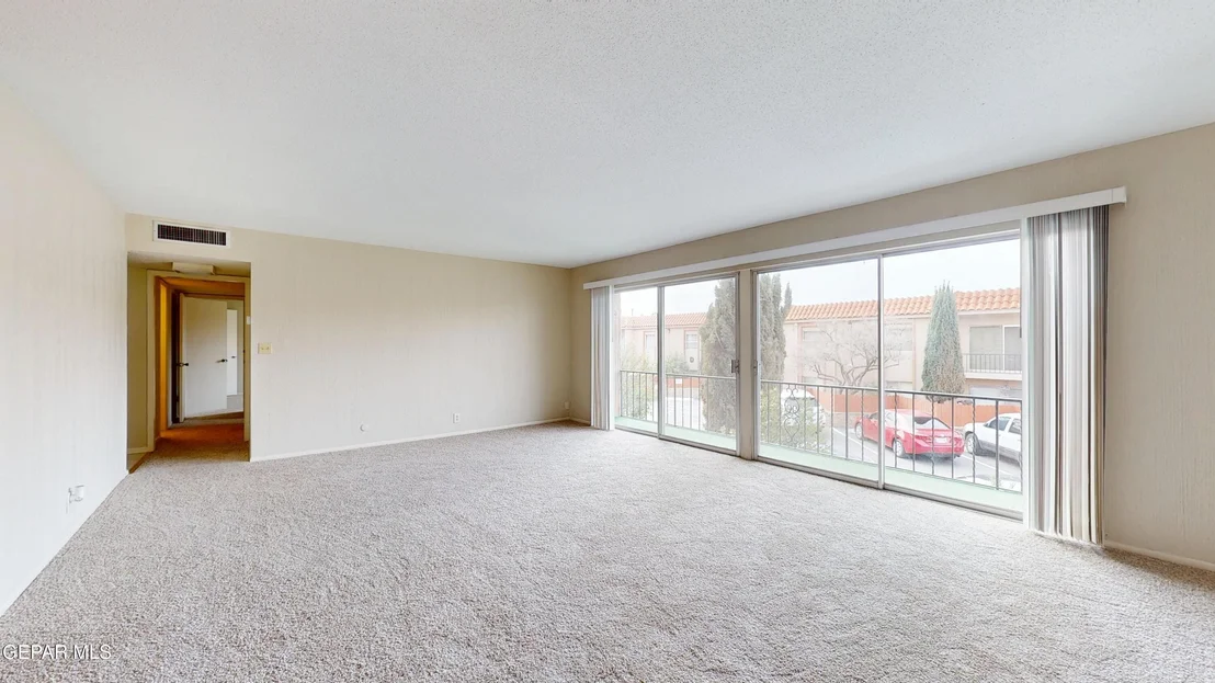 Photo of Unit E7 at 252 SHADOW MOUNTAIN Drive